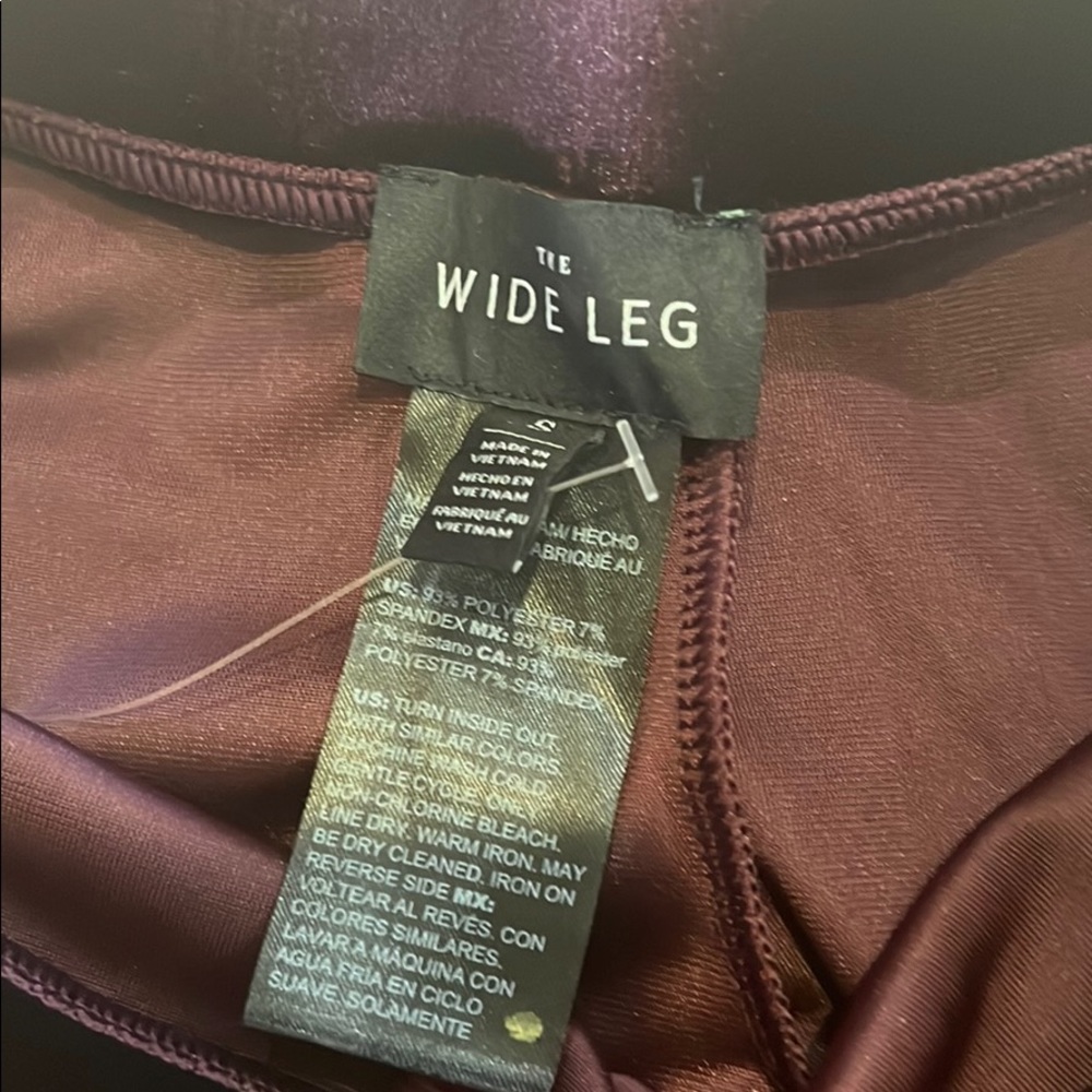 The White House Blank Market velvet pants - Picture 4 of 4